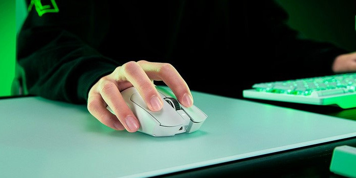 chuot-gaming-khong-day-razer-viper-v3-pro-white-1 TNC Store Chuột Gaming Không Dây Razer Viper V3 Pro White (RZ01-05120100-R3A1)